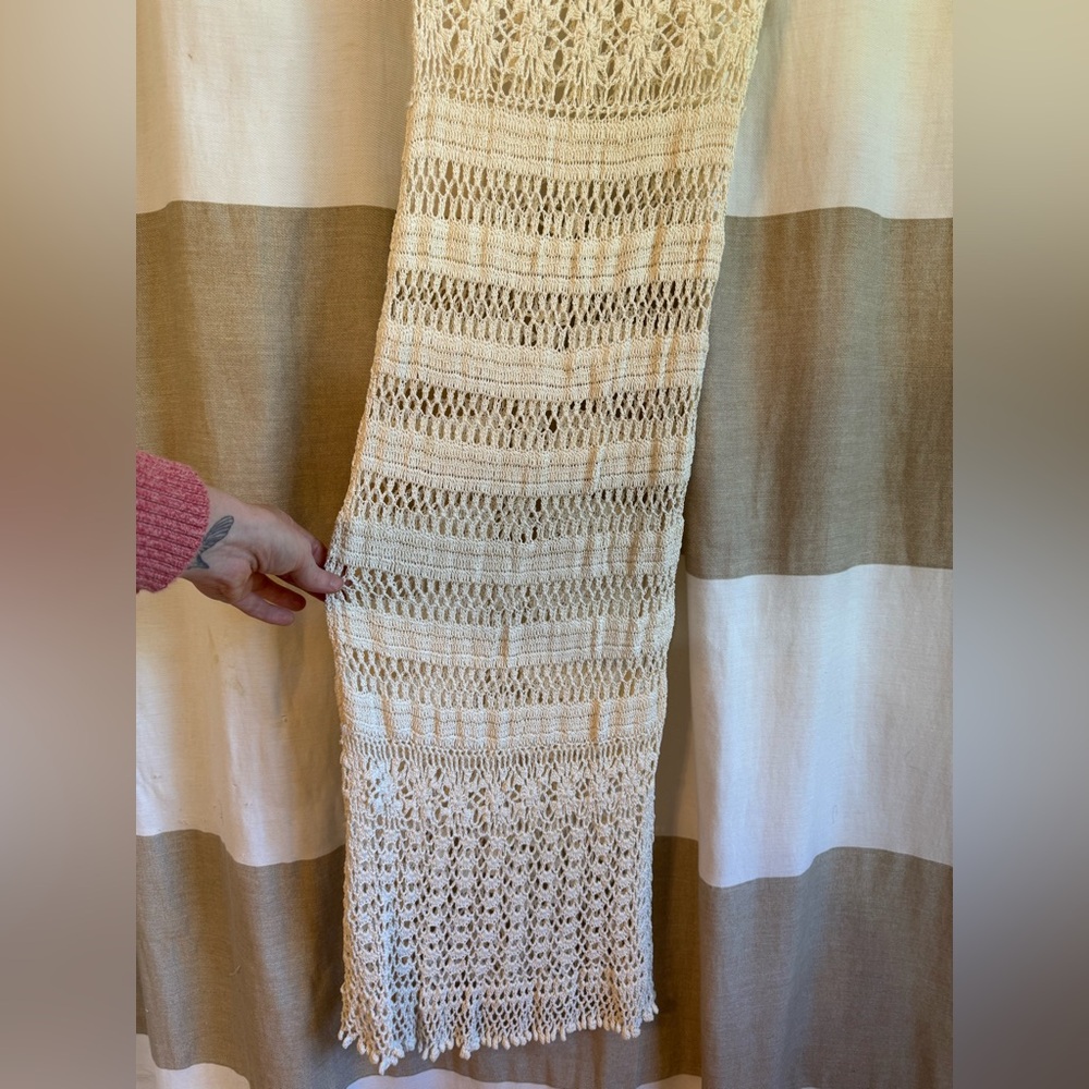 🤍 Forever 21 Cream Crochet Dress Size S- L 100% Viscose - Picture 3 of 8